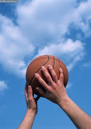 湖人遭魔术击败，东契奇敢直言湖人问题